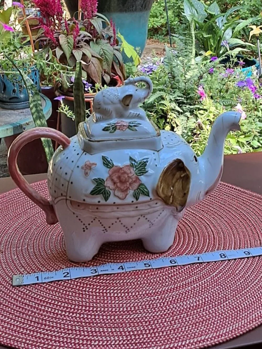 Vintage Andrea by Sadek Pink & White Elephant Tea Pot